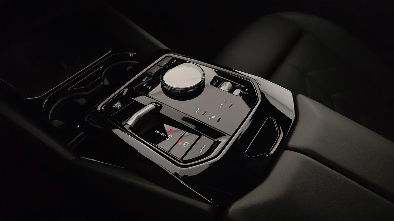 BMW 520d Touring 48V xdrive MSport Pro auto