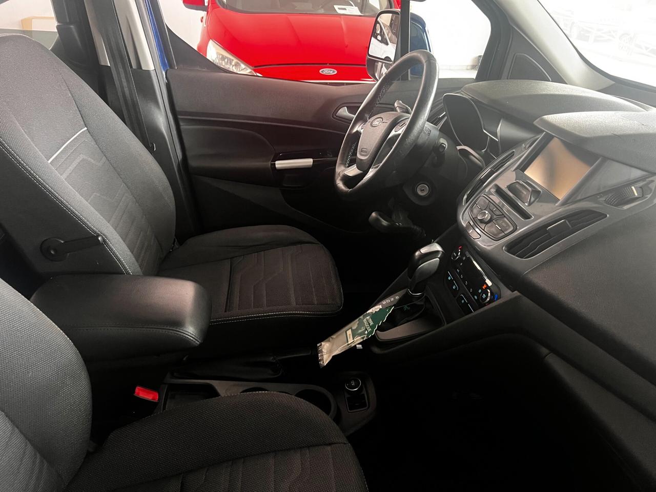 Ford Tourneo Connect 1.5 TDCi 120 CV Powershift Titanium