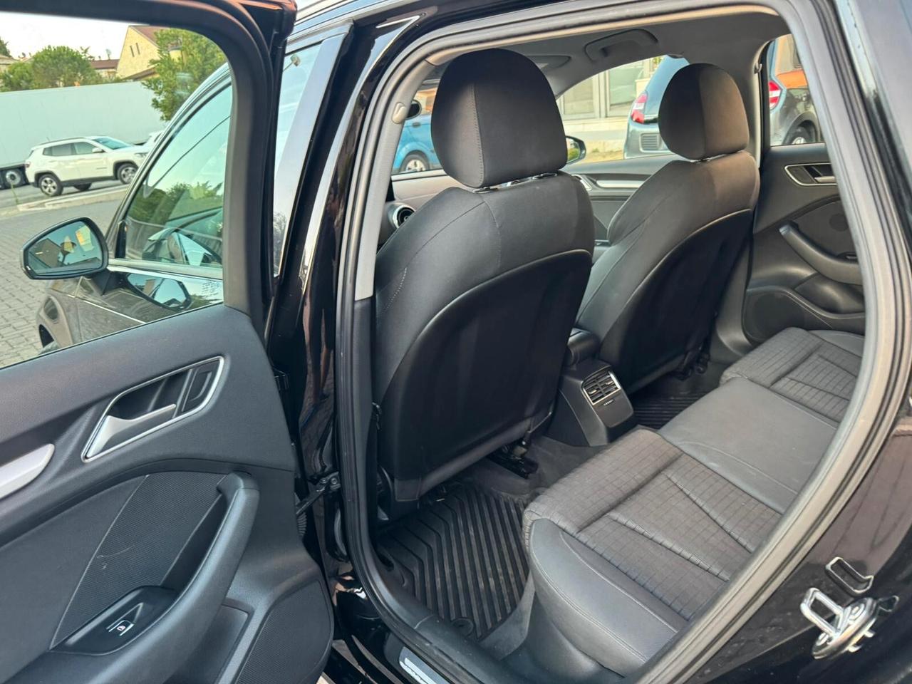 Audi A3 SPB 2.0 TDI 150 CV clean diesel Attraction