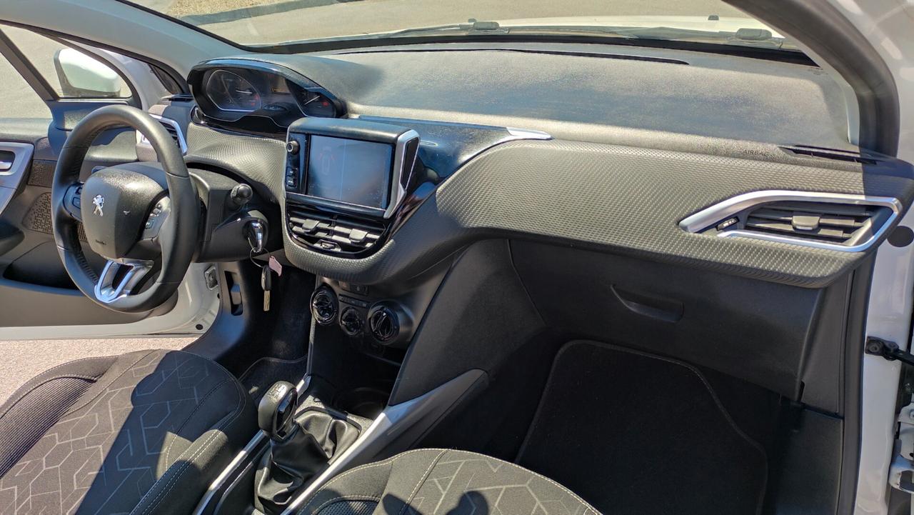 Peugeot 2008 PureTech 82 Allure NEOPATENTATI - 2018