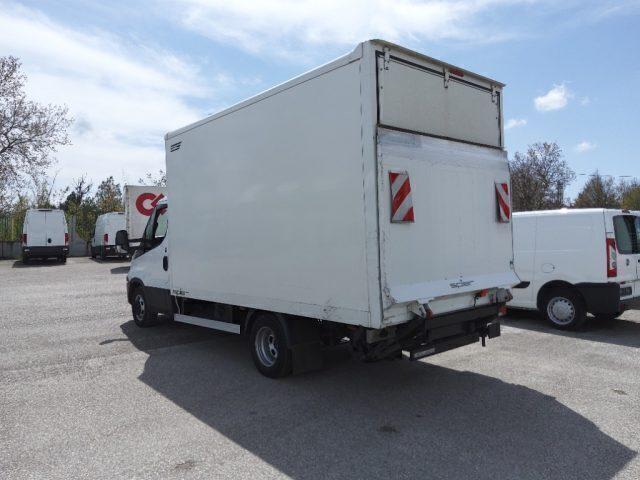 Iveco Daily 35C18 (C47)