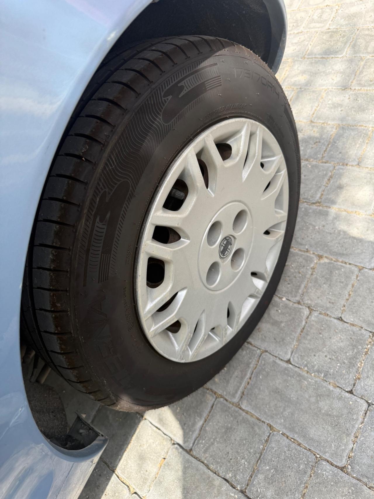 Lancia Ypsilon 1.3 Multijet 16V Argento