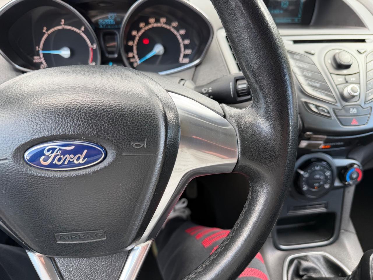 Ford Fiesta 1.5TDCI 75CV 2014