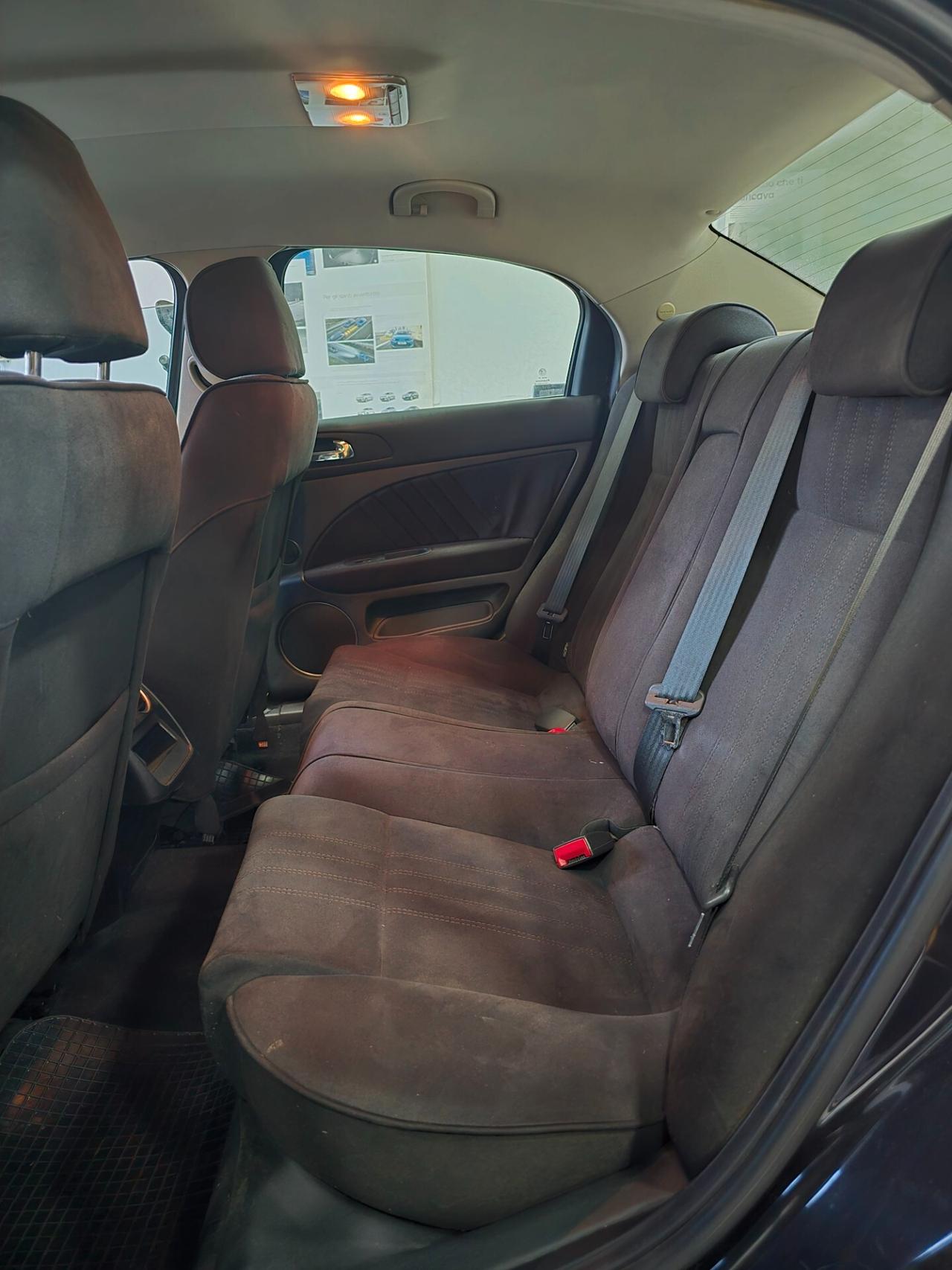 Alfa Romeo 159 1.9 JTDm 16V Distinctive