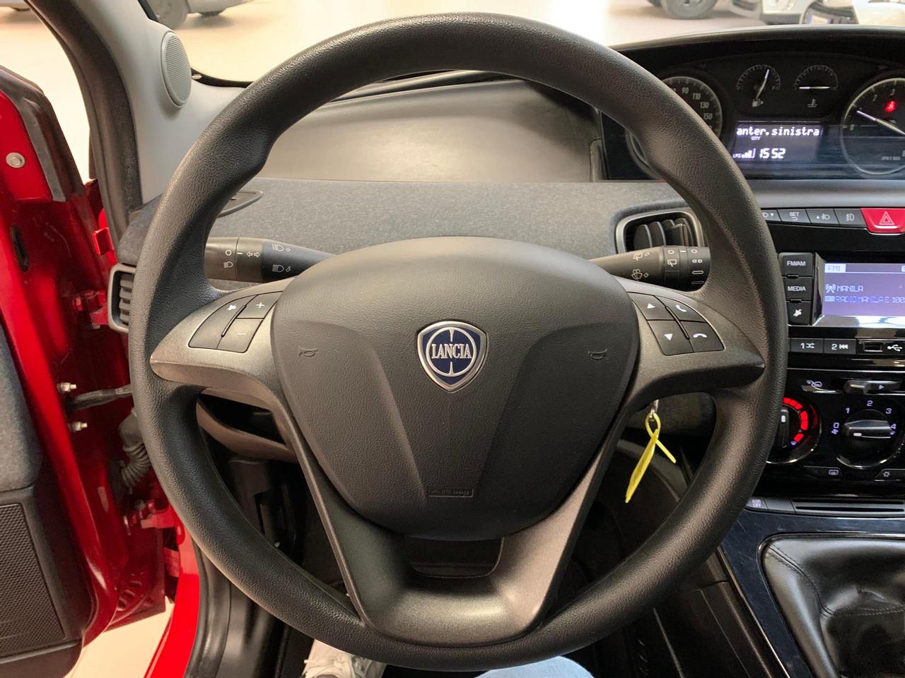 Lancia Ypsilon 1.2 Gold ecochic Gpl 69cv my16