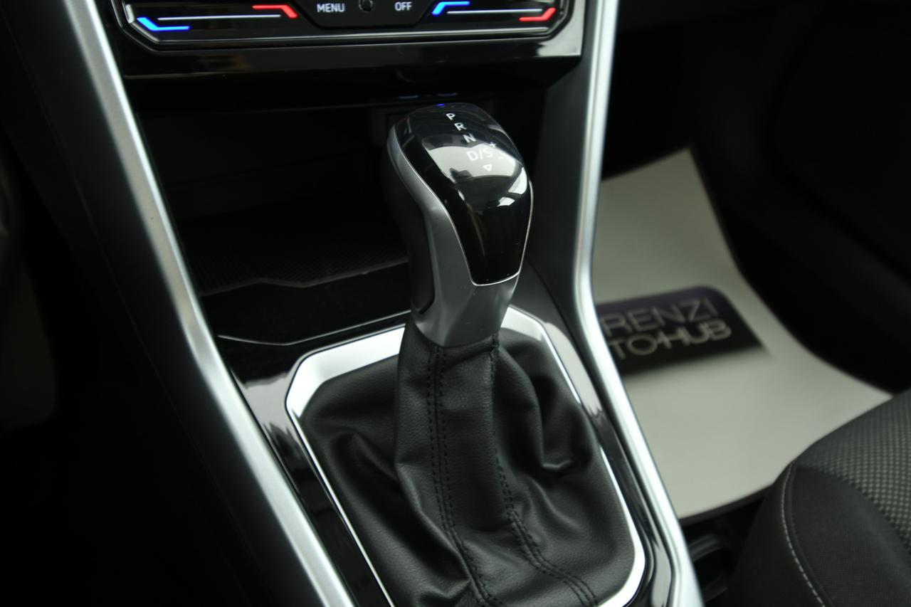 VOLKSWAGEN T-Roc 2022 - T-Roc 1.5 tsi Life dsg APP CONNECT+ACC+LED