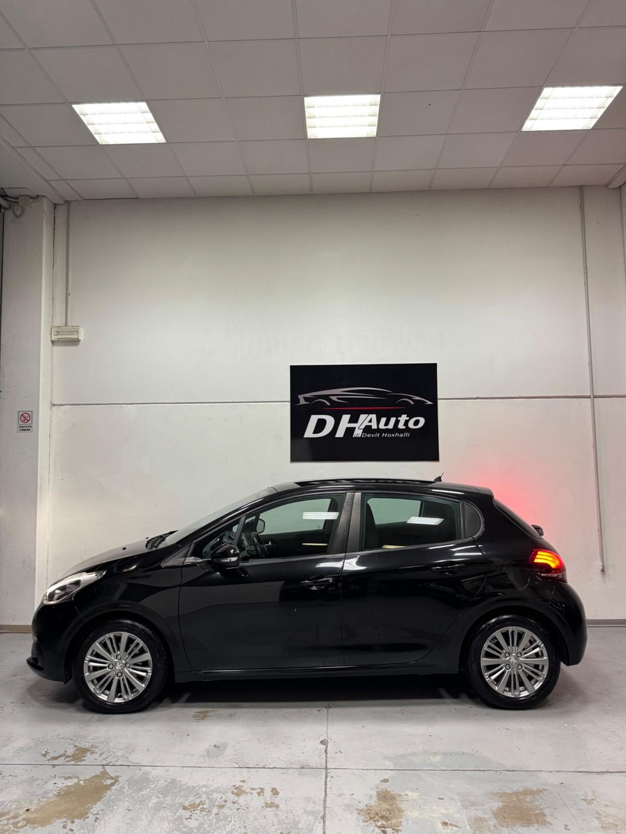 Peugeot 208 PureTech 82 5 porte Allure