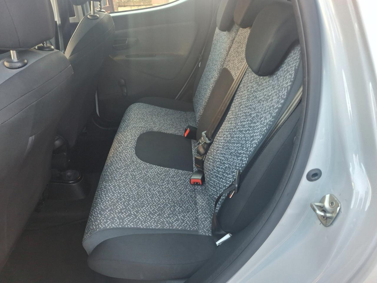 Lancia Ypsilon 1.2 69 CV 5 porte GPL Ecochic Gold neopatentati