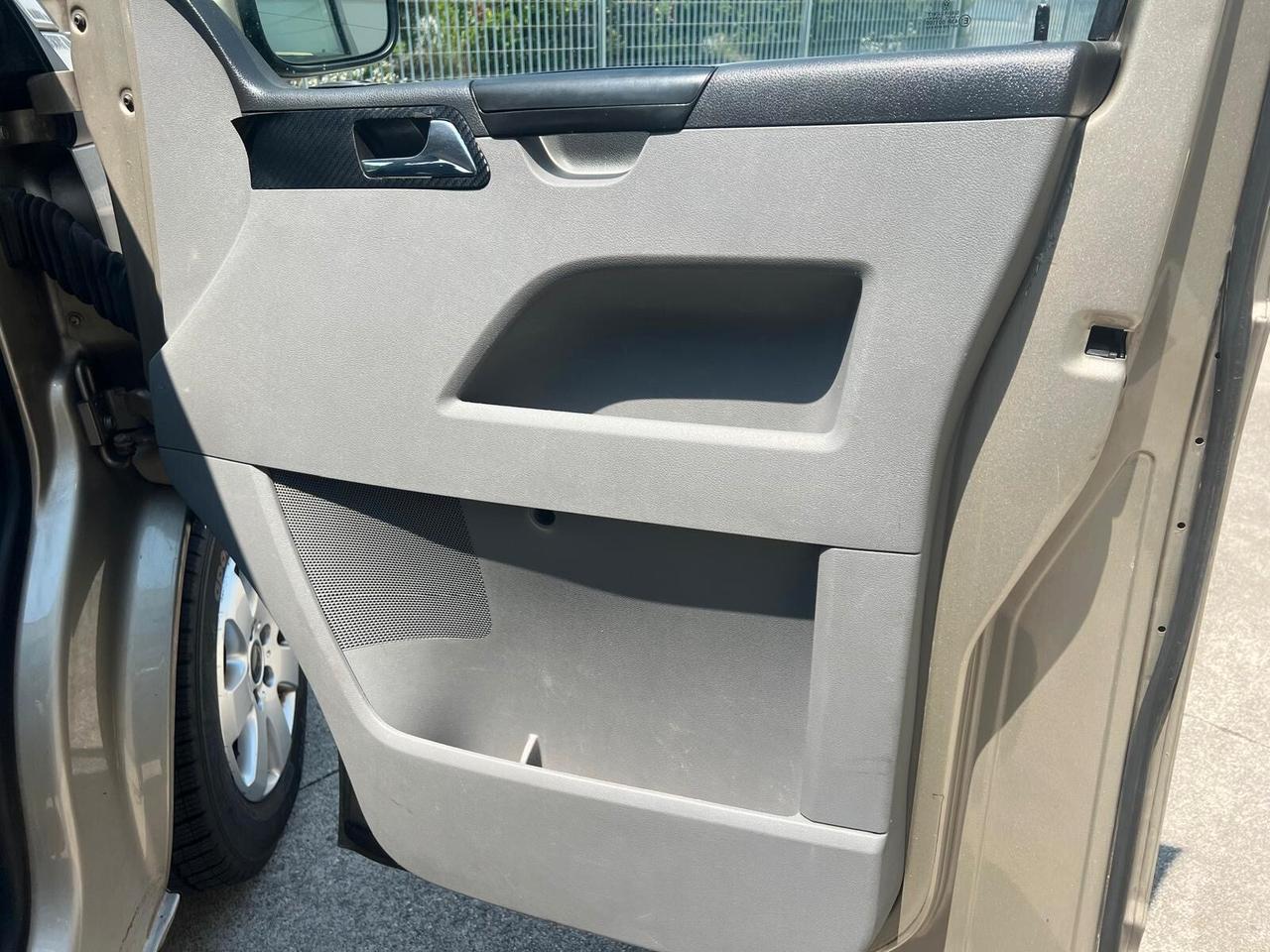 Volkswagen T5 MULTIVAN T5 CARROZZERIA NUOVA E MOTORE