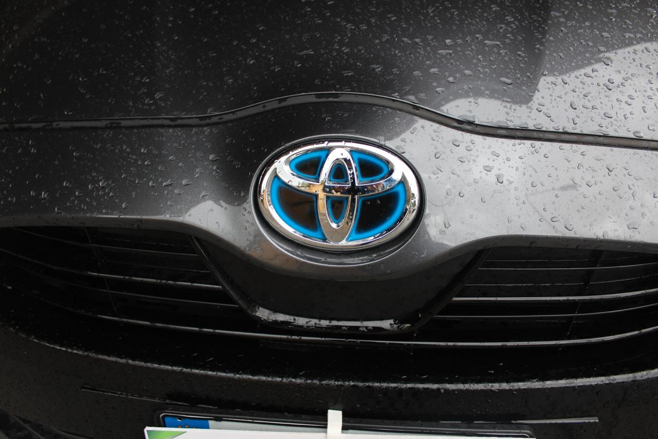 Toyota Yaris HYBRID TREND