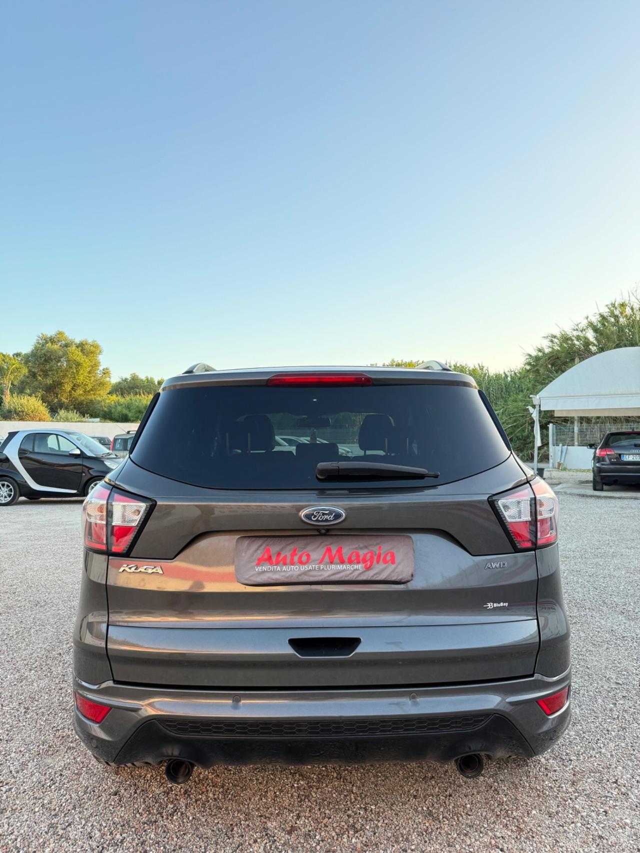 Ford Kuga 2.0 TDCI 150 CV S&S 4WD Powershift ST-Line