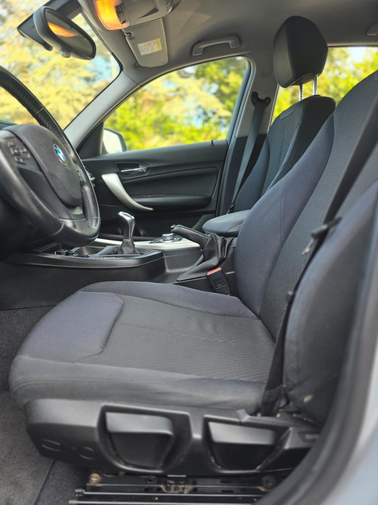 Bmw 118 118d 5p. Unique