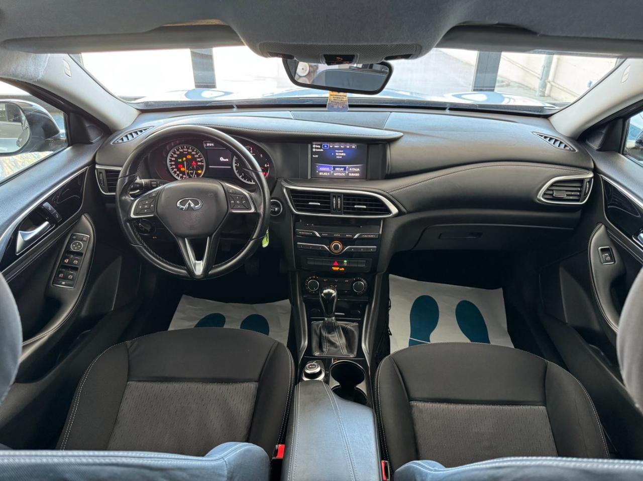Infiniti Q30 1.5d Sport Edition 110 cv Led Pdc