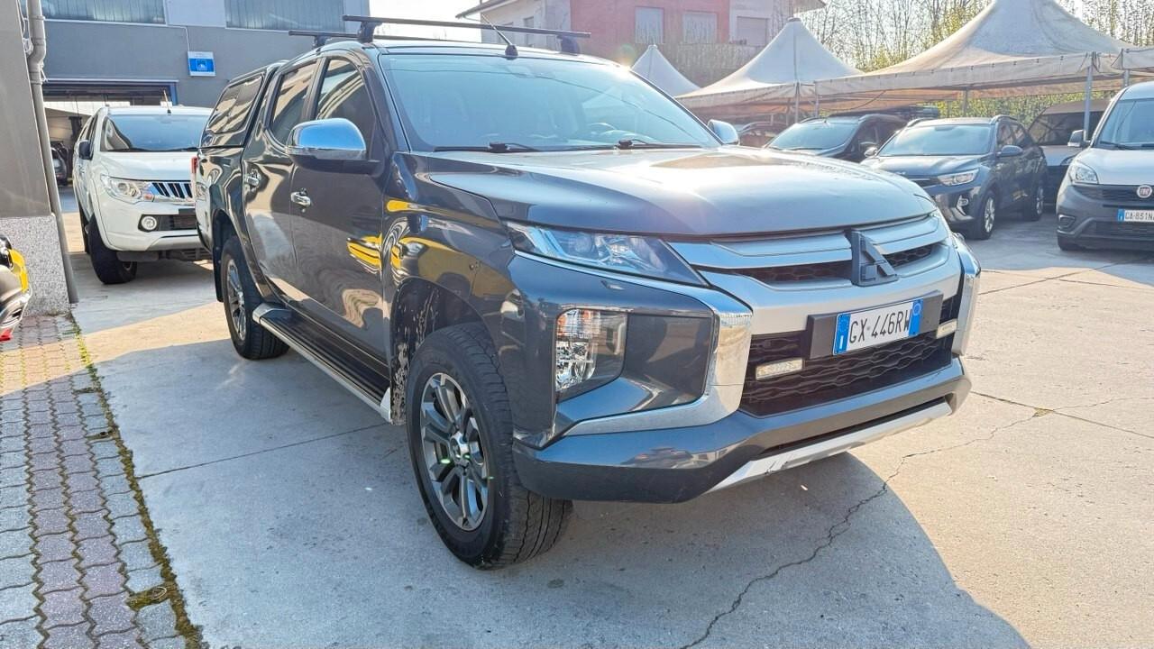 Mitsubishi L200 2.3 D Club Cab 4x4 Super Select Intense