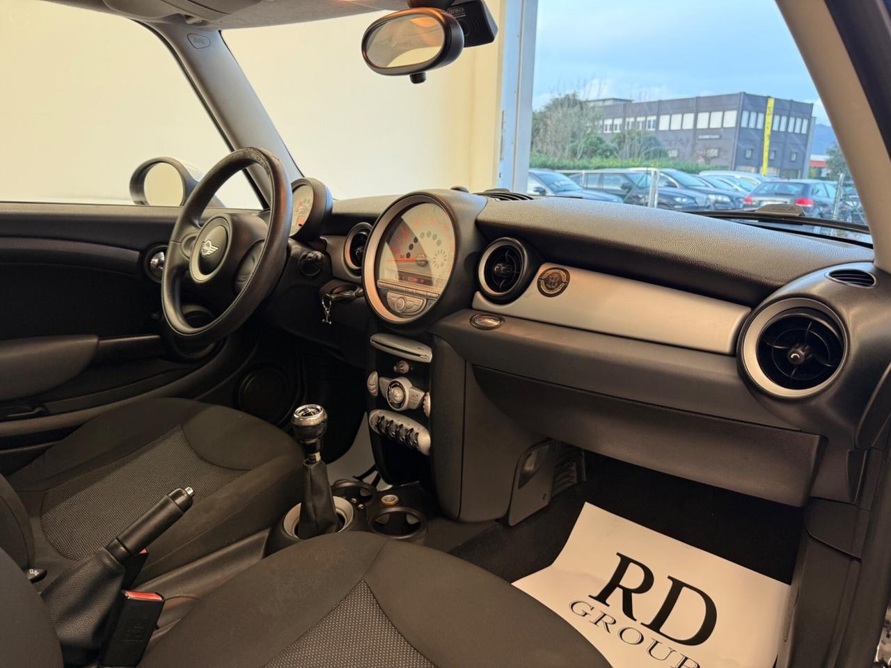 Mini 1.4 16V One ok neopatentati