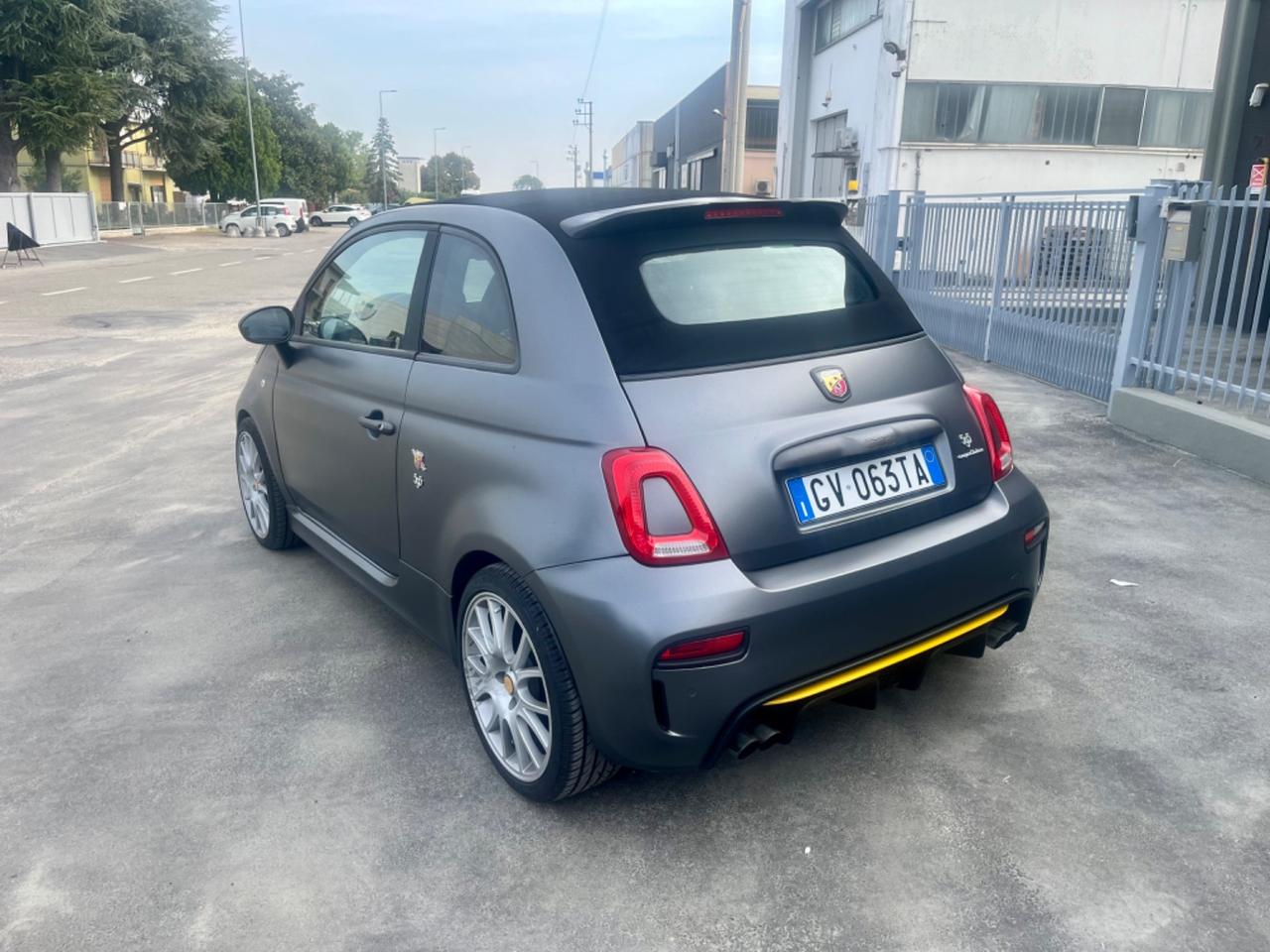 Abarth 595 C 1.4 Turbo T-Jet 180 CV Competizione