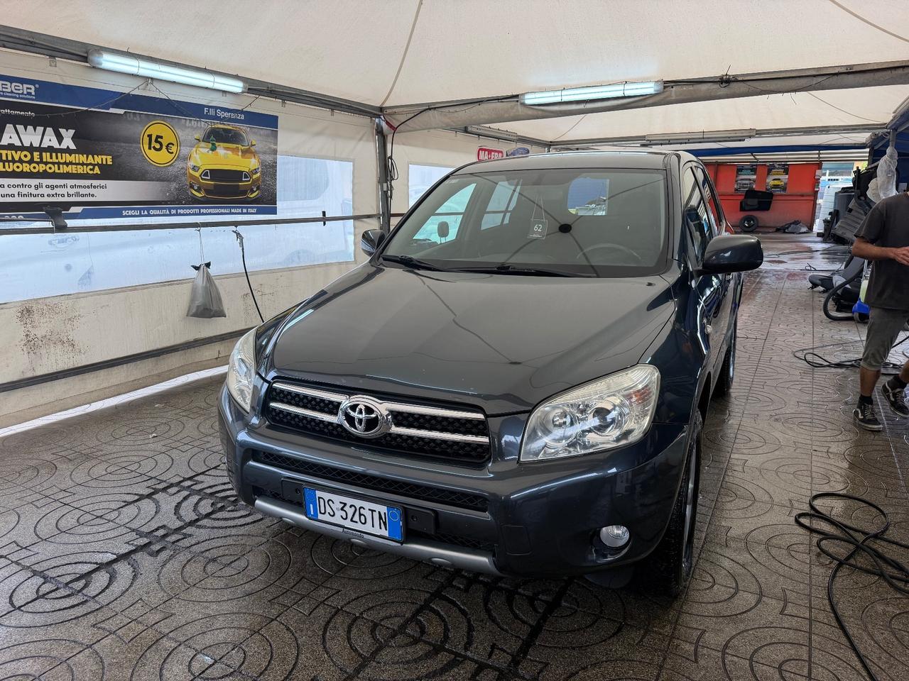 Toyota RAV 4 RAV4 2.2 D-4D 136 CV Luxury