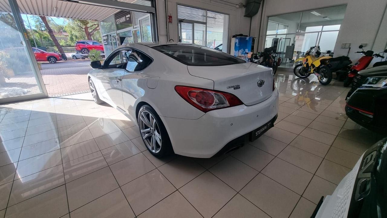 Hyundai Genesis Coupe 2.0 Turbo Sport VETTURA A GPL
