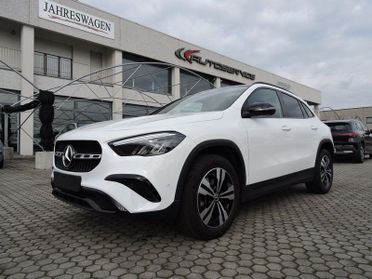 Mercedes-Benz GLA GLA 180 Automatic Progressive Advanced