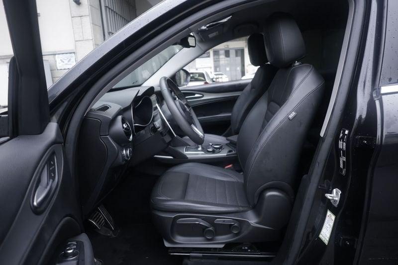Alfa Romeo Stelvio Alfa Romeo Stelvio 2.2 Turbodiesel 210 CV AT8 Q4 Executive 154KW ANNO 2019
