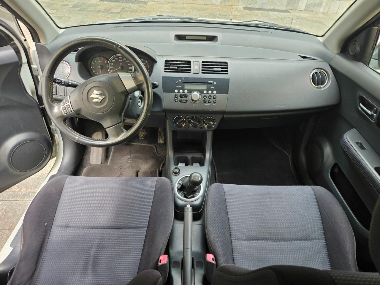 Suzuki Swift 1.3 4x4 5p. GL