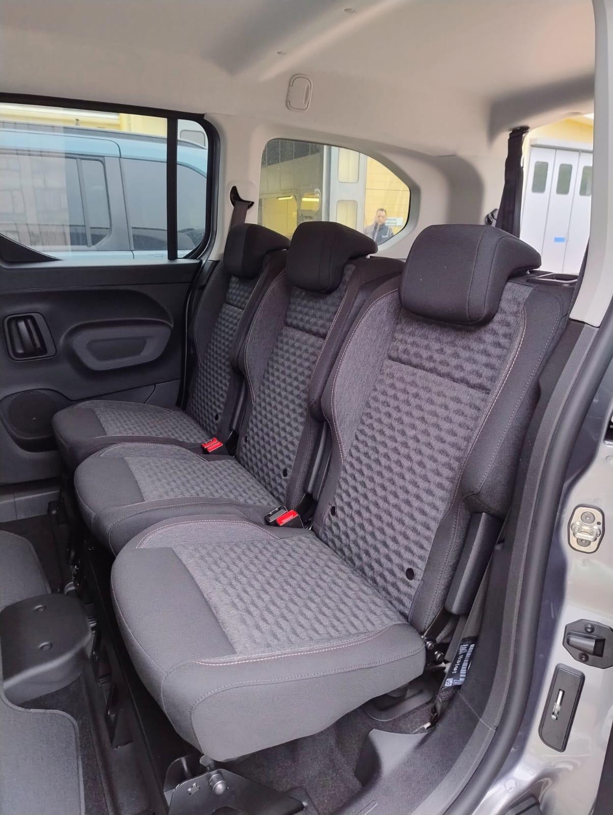 RIFTER TRASPORTO DISABILI RIBASSATO 5 PIù CARROZZINA