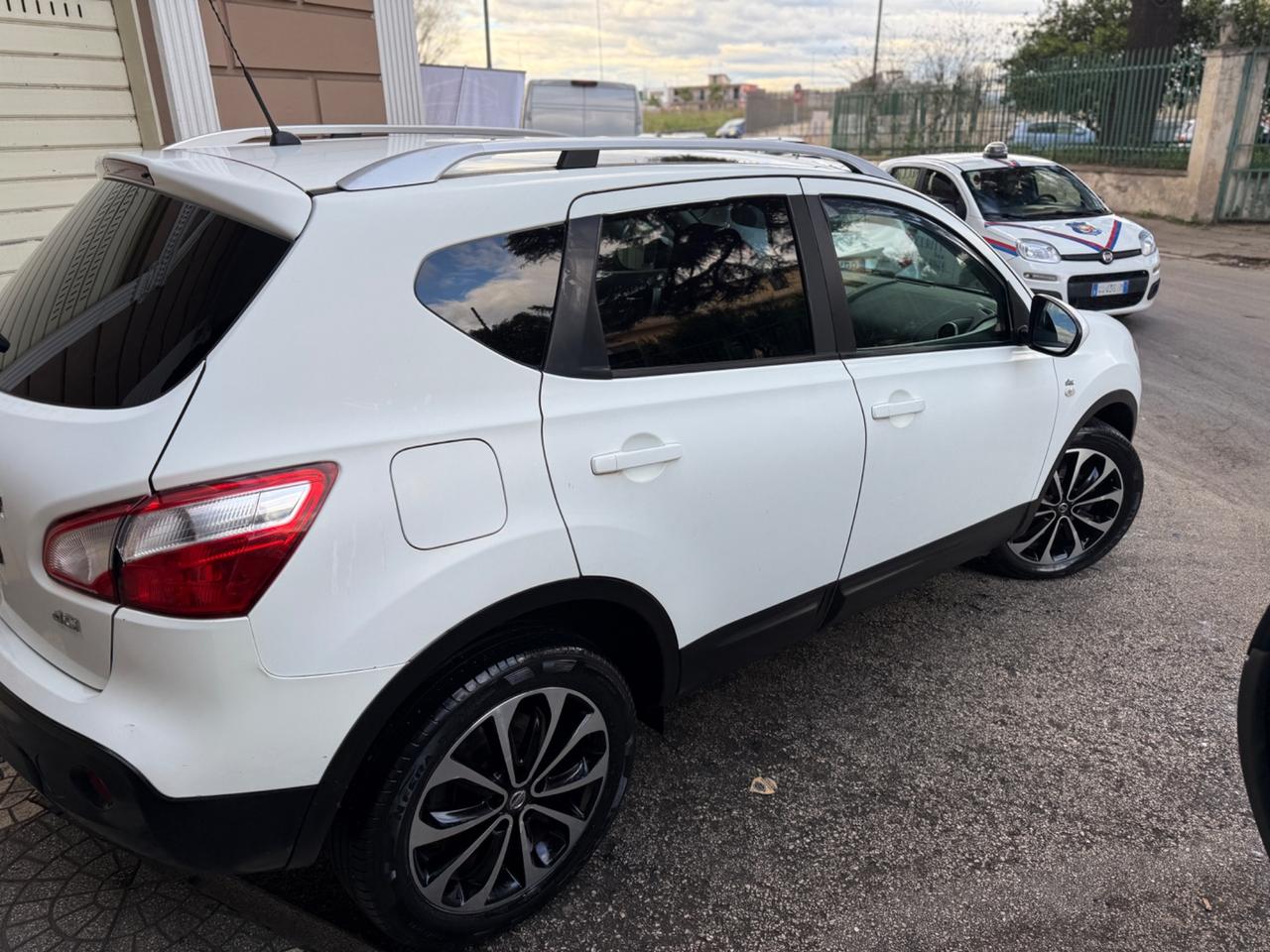 Nissan Qashqai 2.0 dCi DPF Tekna