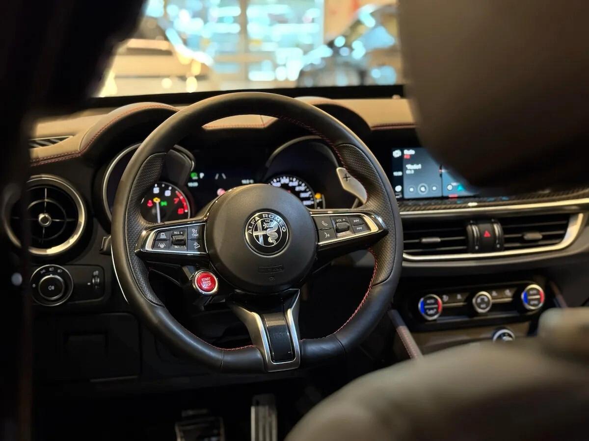 Alfa Romeo Stelvio 2.9 Bi-Turbo V6 510 CV AT8 Quadrifoglio