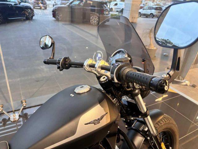 MOTO GUZZI V9 Bobber -