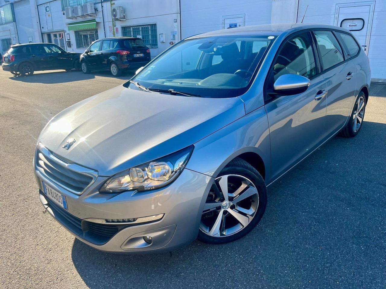 Peugeot 308 BlueHDi 150cv 2015 136.000km perfetta