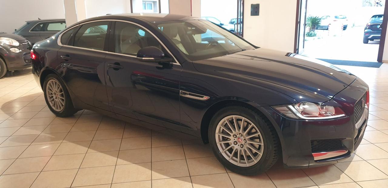 Jaguar XF 2.0 D 180 CV aut. Prestige