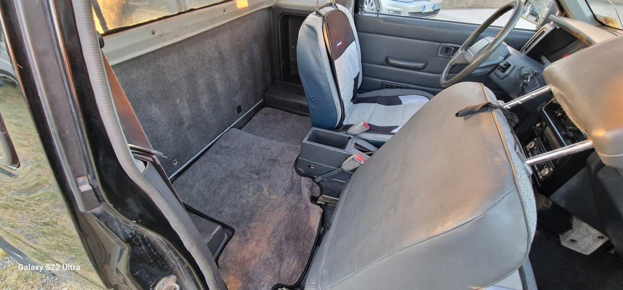 Nissan King Cab 2.5 1992
