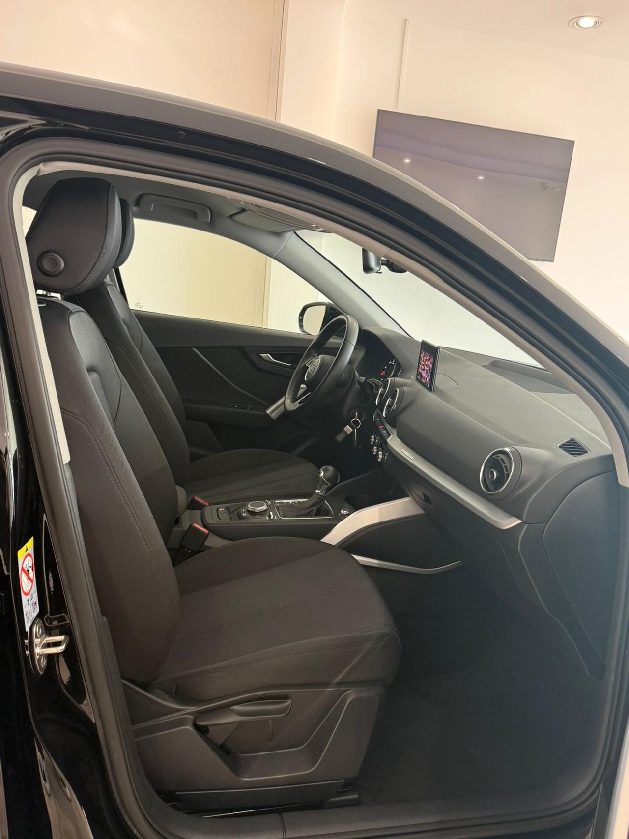 AUDI Q2 1.6 DIESEL TOTAL BLACK 80.000KM