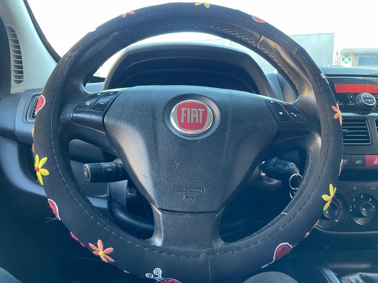 Fiat Doblo Restayling con Posti 1.4T-Jet TurboBenz/Metano Perfett