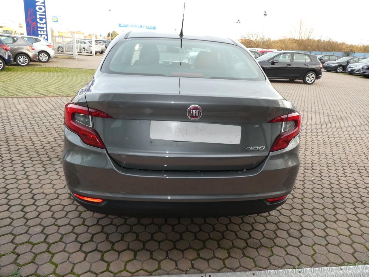 Fiat Tipo 1.4 5 porte OK NEOPATENTATI