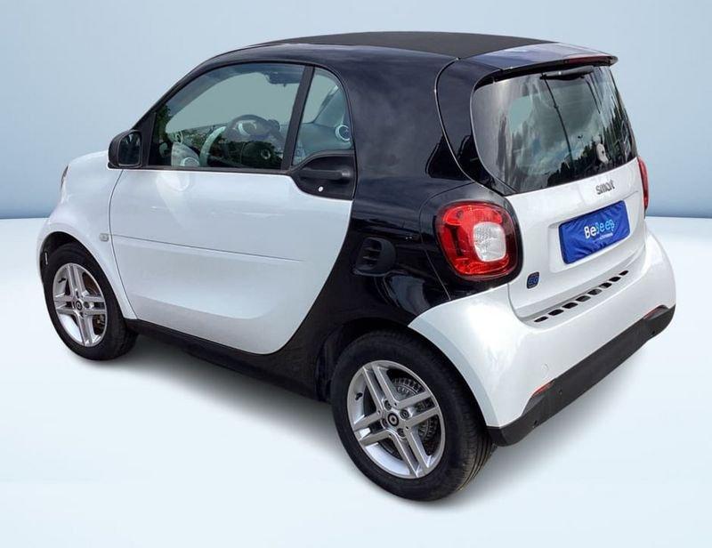 smart fortwo EQ PURE 4,6KW