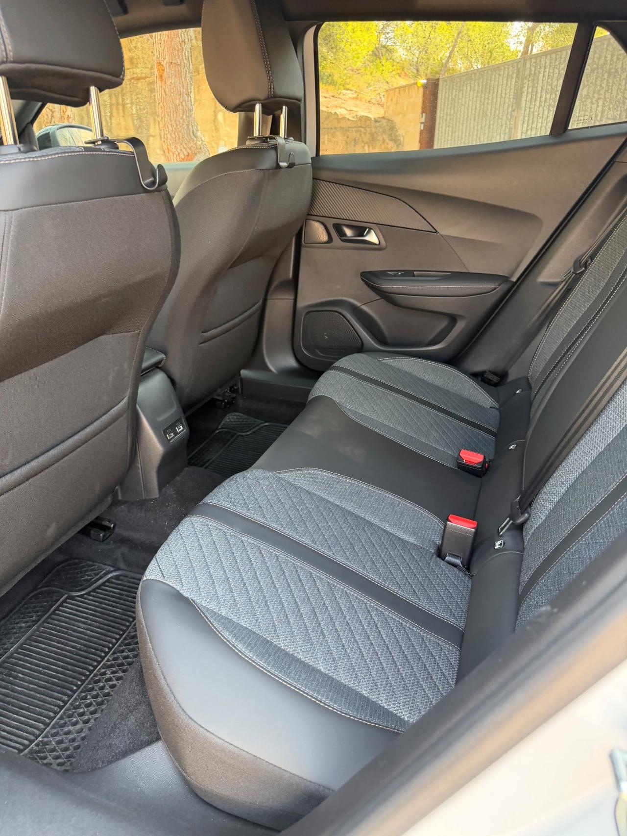 Peugeot 2008 2008 1.2 puretech Allure s&s 100cv