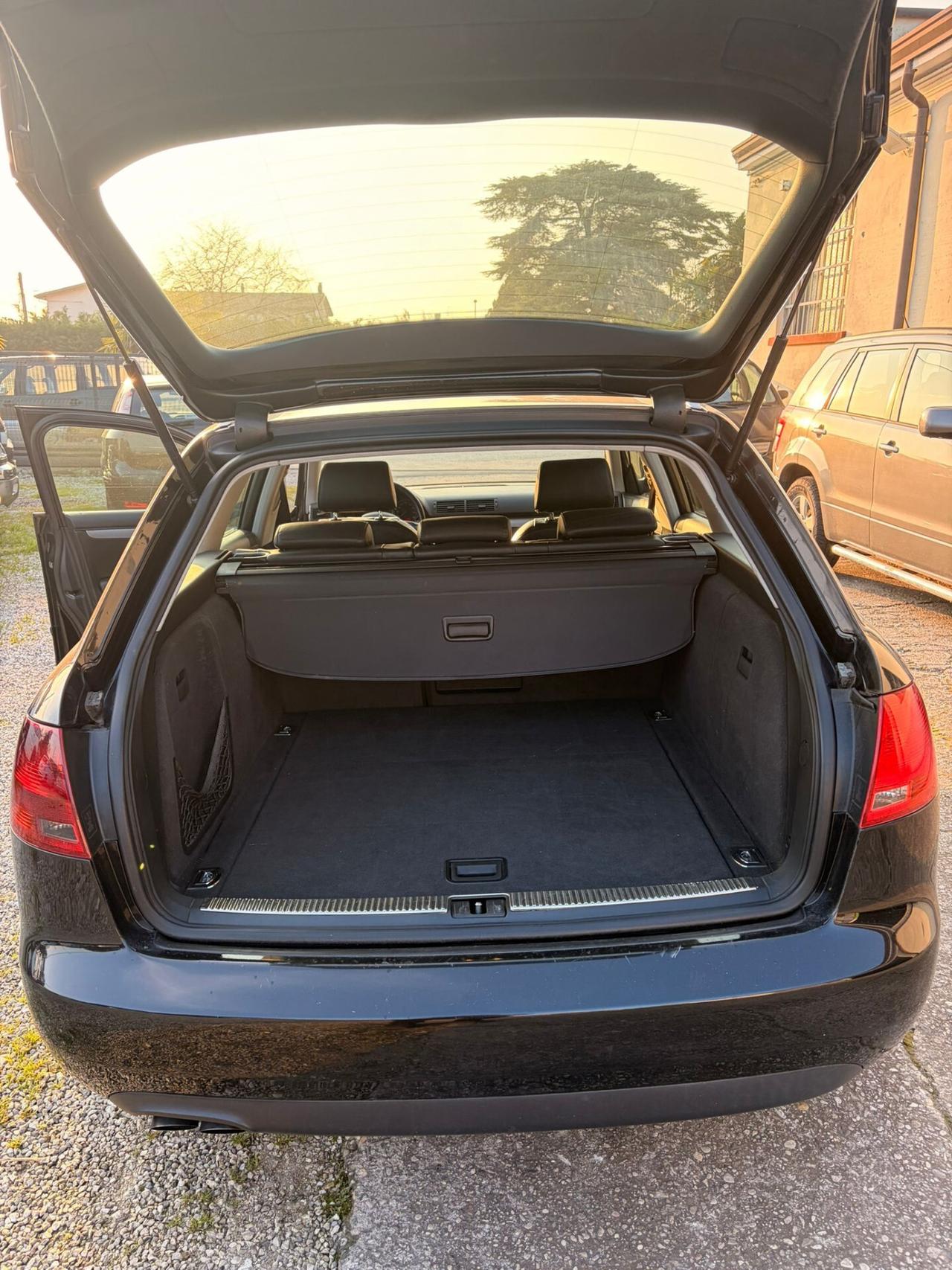 Audi A4 2.0 16V TDI Avant Top