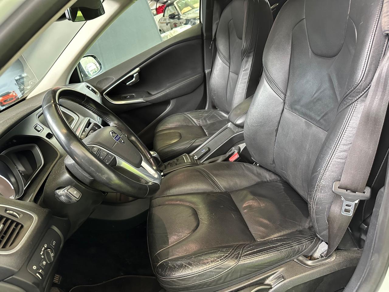 Volvo V40 2.0 D4 Geartronic R-design 177cv