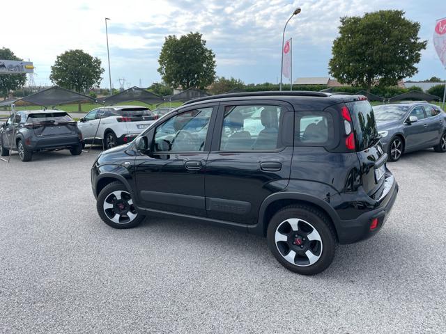 FIAT Panda 1.0 FireFly S&S Hybrid City Cross