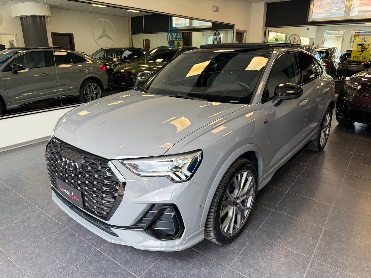 Audi Q3 SPB 40 TDI quattro S tronic Identity Black