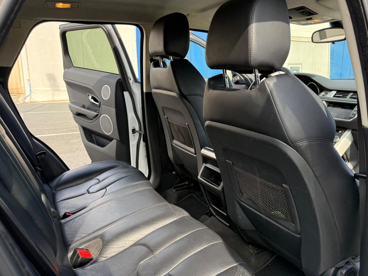 Land Rover Range Evoque 2.2 TD4 -150 Dynamic-PERMUTABILE