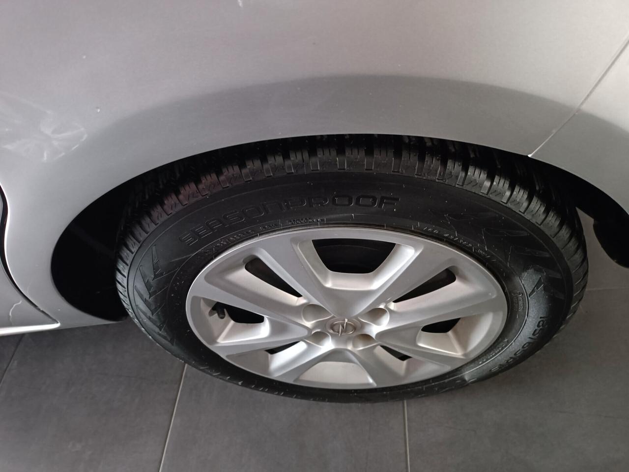 Opel Corsa 1.4 90CV Start&Stop 5 porte Advance