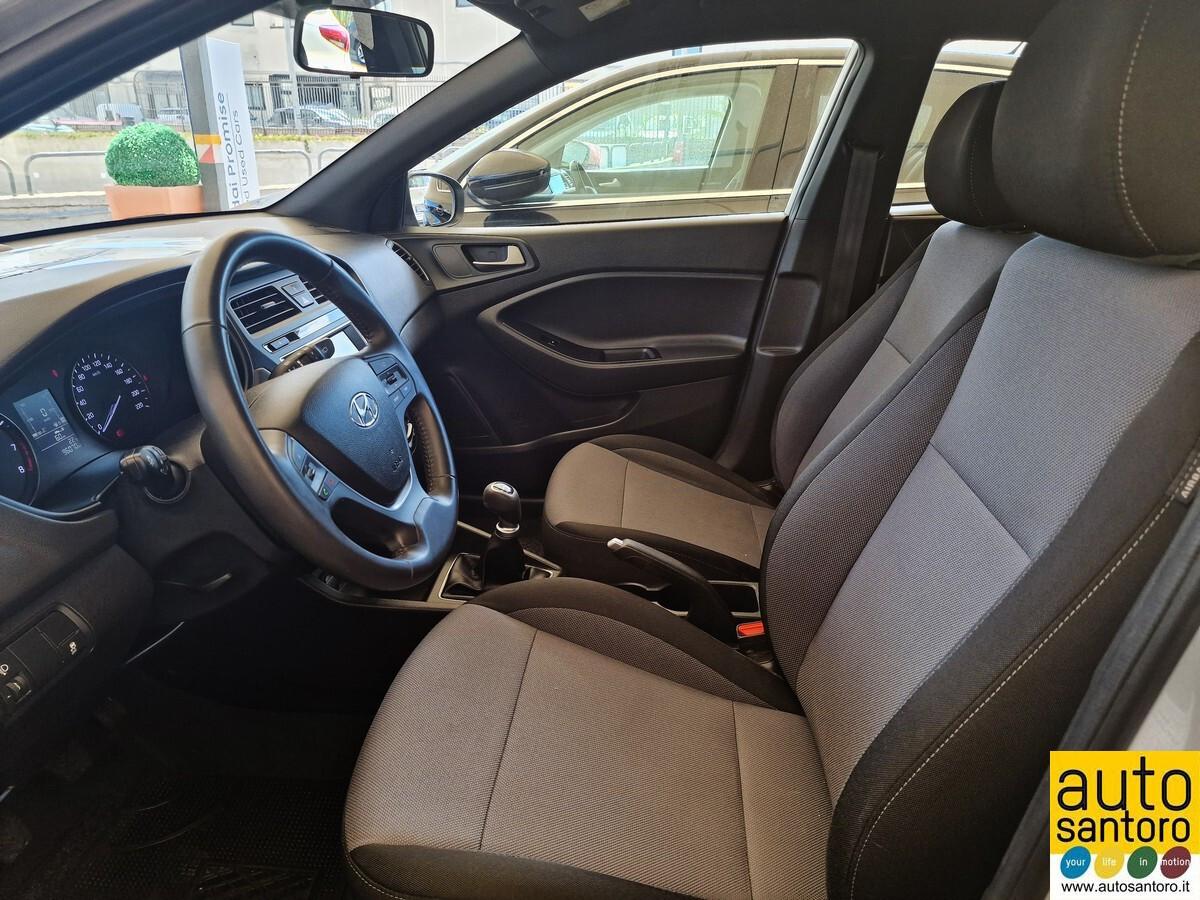 HYUNDAI I20 1.2 BLACKLINE
