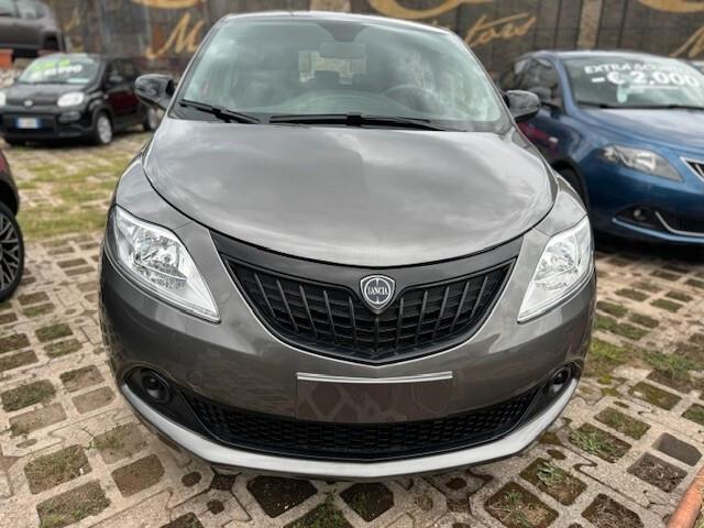 Lancia Ypsilon 1.0cc 70cv Hybrid ORO Km 0 Italiana