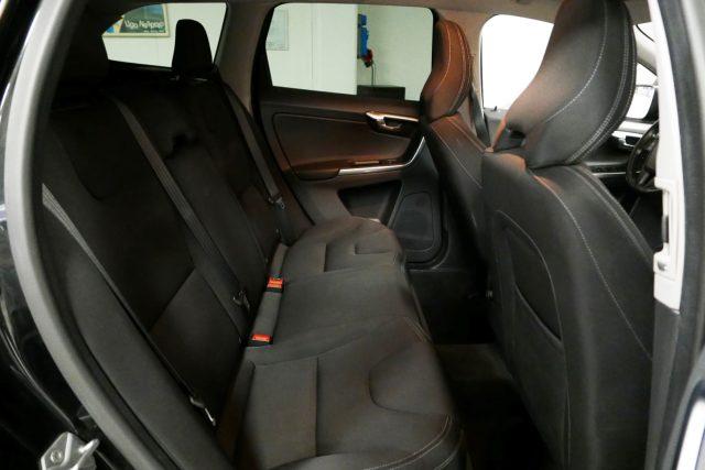 VOLVO XC60 D4 AWD Geartronic Kinetic EURO6B