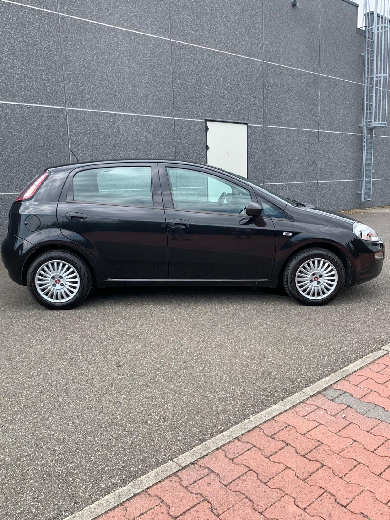 Fiat Punto 1.3 MJT II 75 CV 5 porte Young
