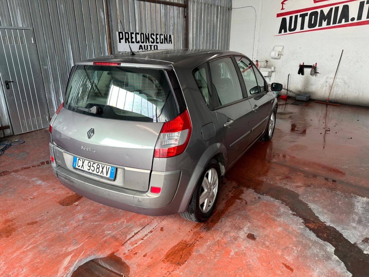 Renault Scenic 1.9 dCi/130CV Confort