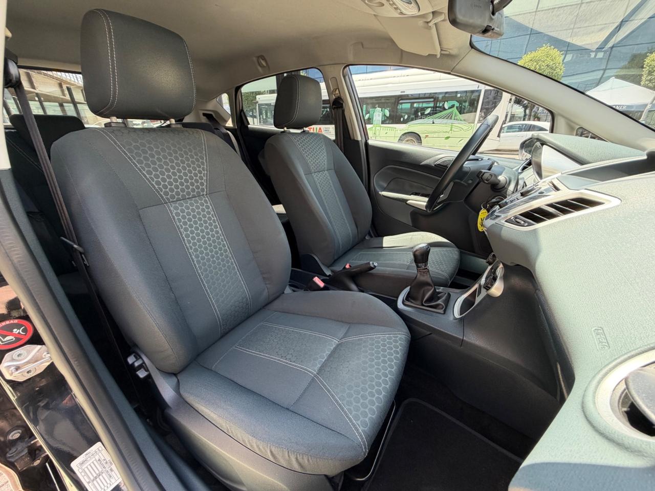 Ford Fiesta 1.4 TDCi Titanium - GARANZIA