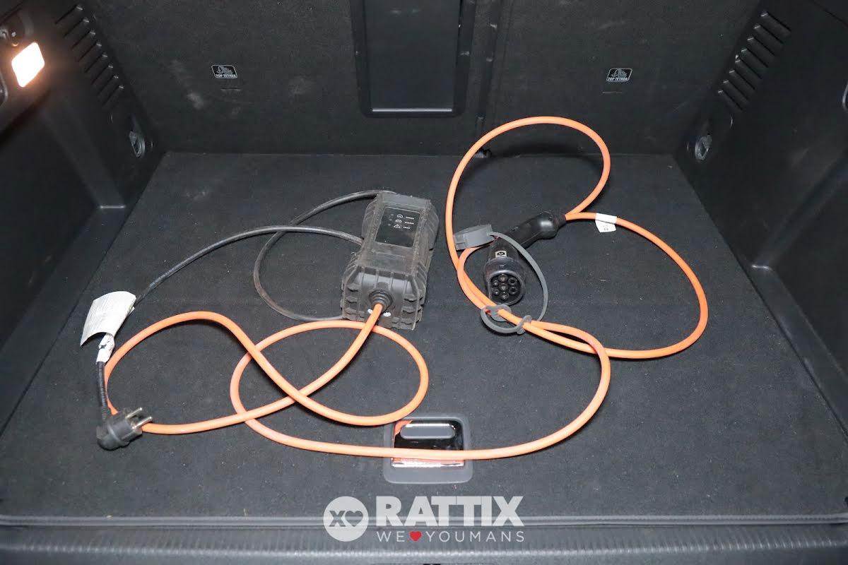 Peugeot 3008 1.6 Hybrid4 300CV GT Pack e-EAT8 + tetto apribile